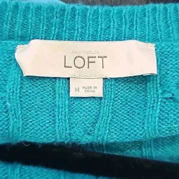 Loft Teal Argyle style V-neck sweater Size M - Picture 4 of 8